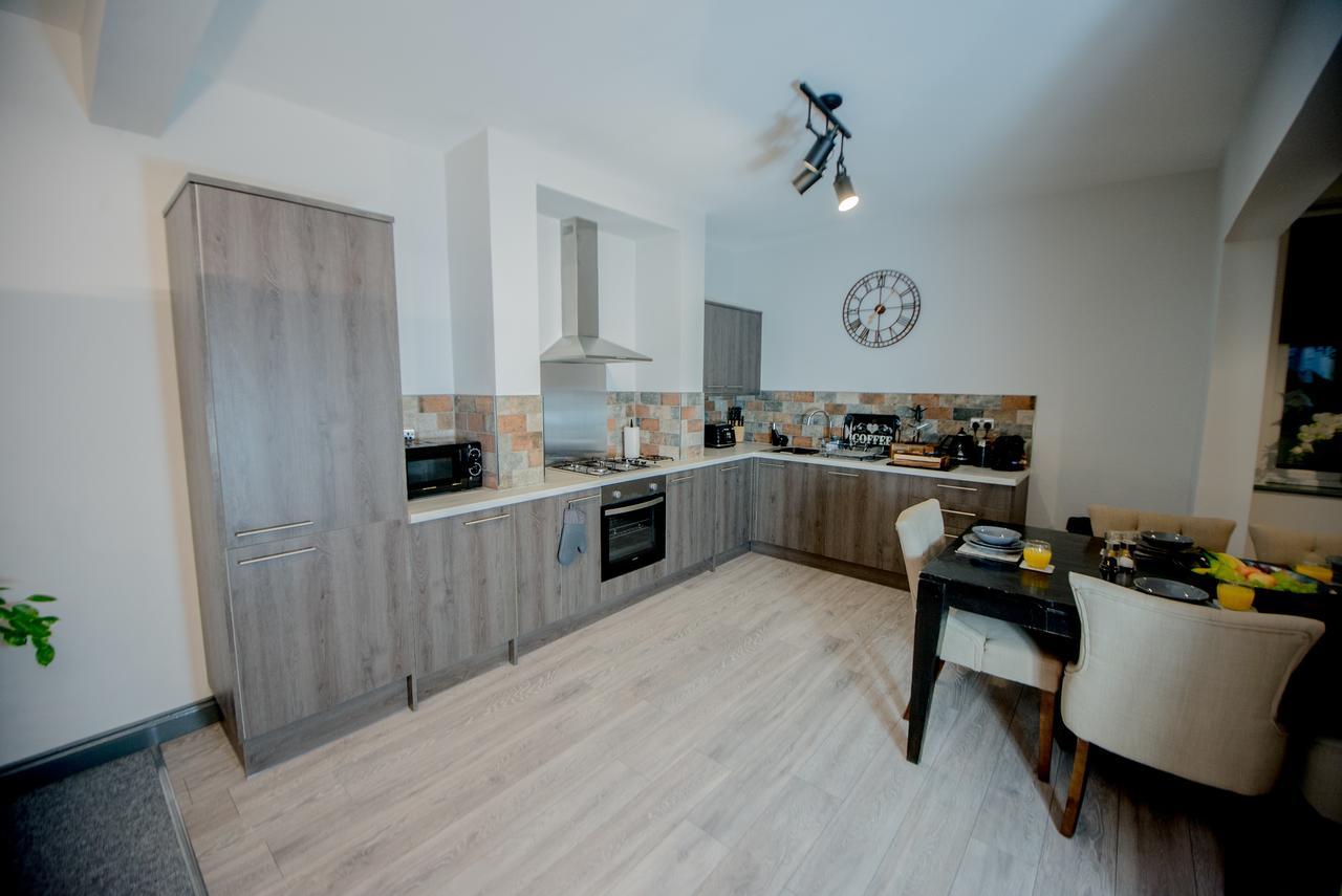 Barnston House - Heswall - Spacious Homely Holiday Home By Rework Accommodation 외부 사진